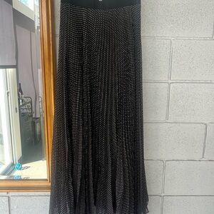 Alice and Olivia Black and White Skirt